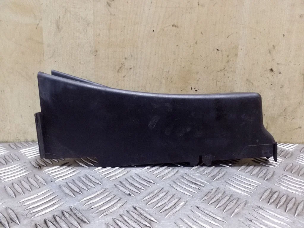Cita motora nodalījuma detaļa 1J0805971