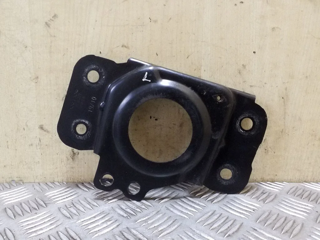 Cita motora nodalījuma detaļa – Volvo S60 (2005-2010)