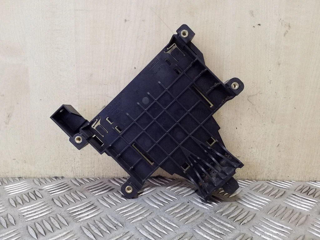 Cita motora nodalījuma detaļa 6G9N17108A