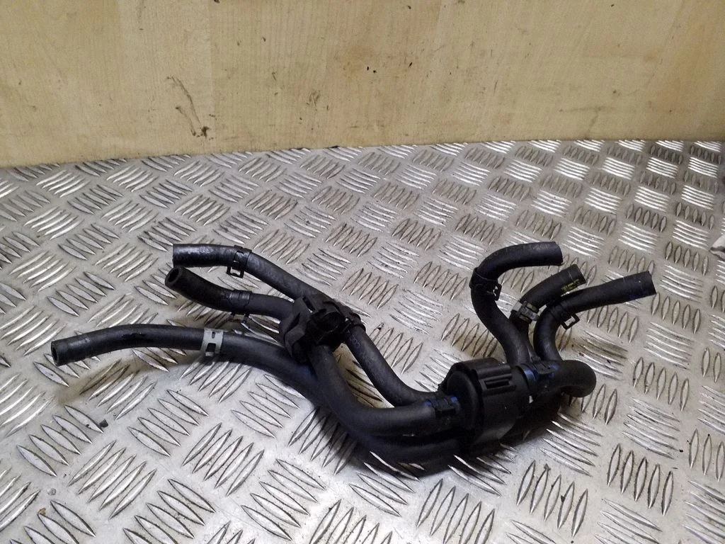Cita motora nodalījuma detaļa