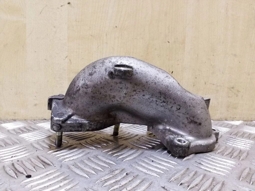 Other engine bay part