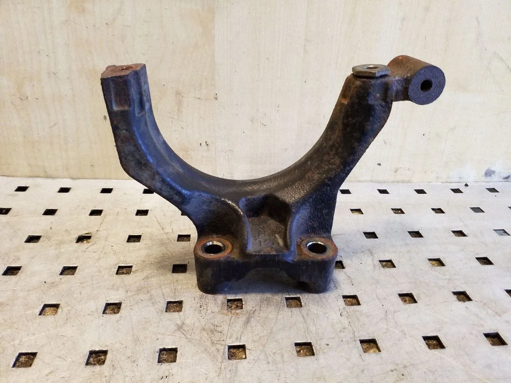 Other engine bay part 04L131425A