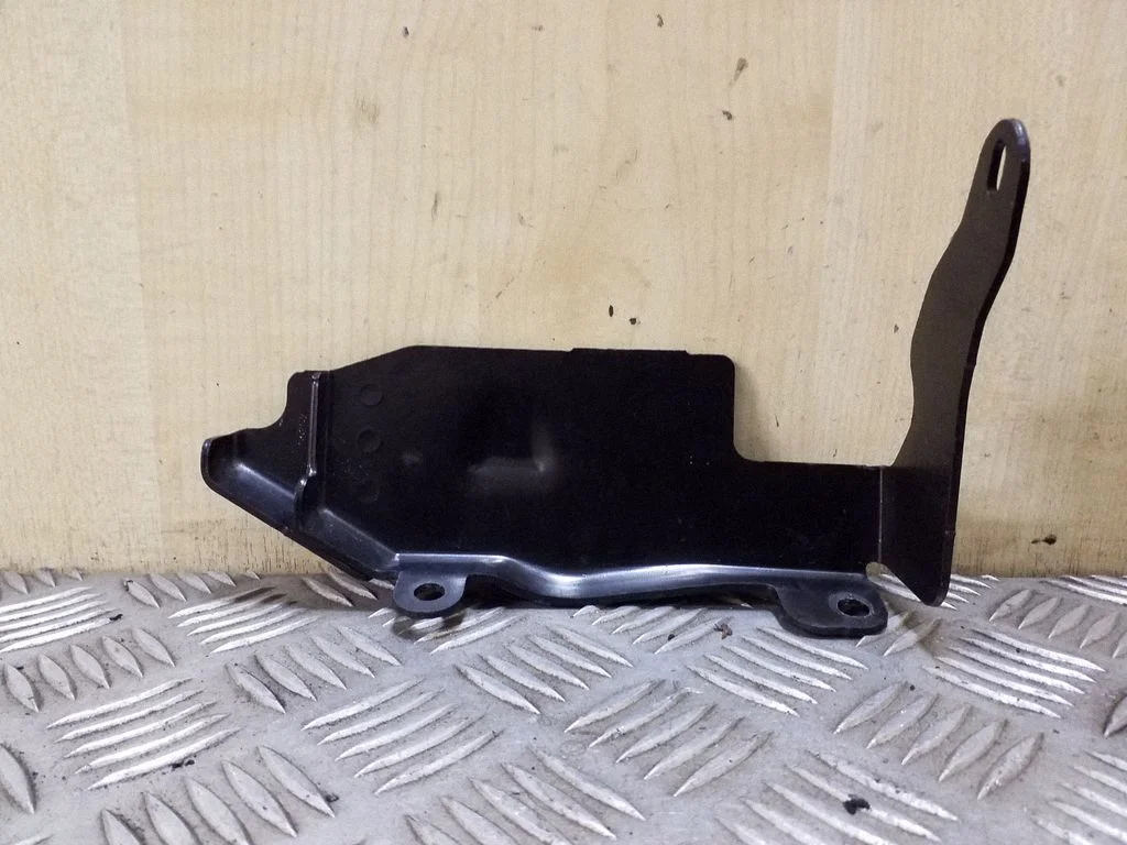 Kita variklio skyriaus detalė