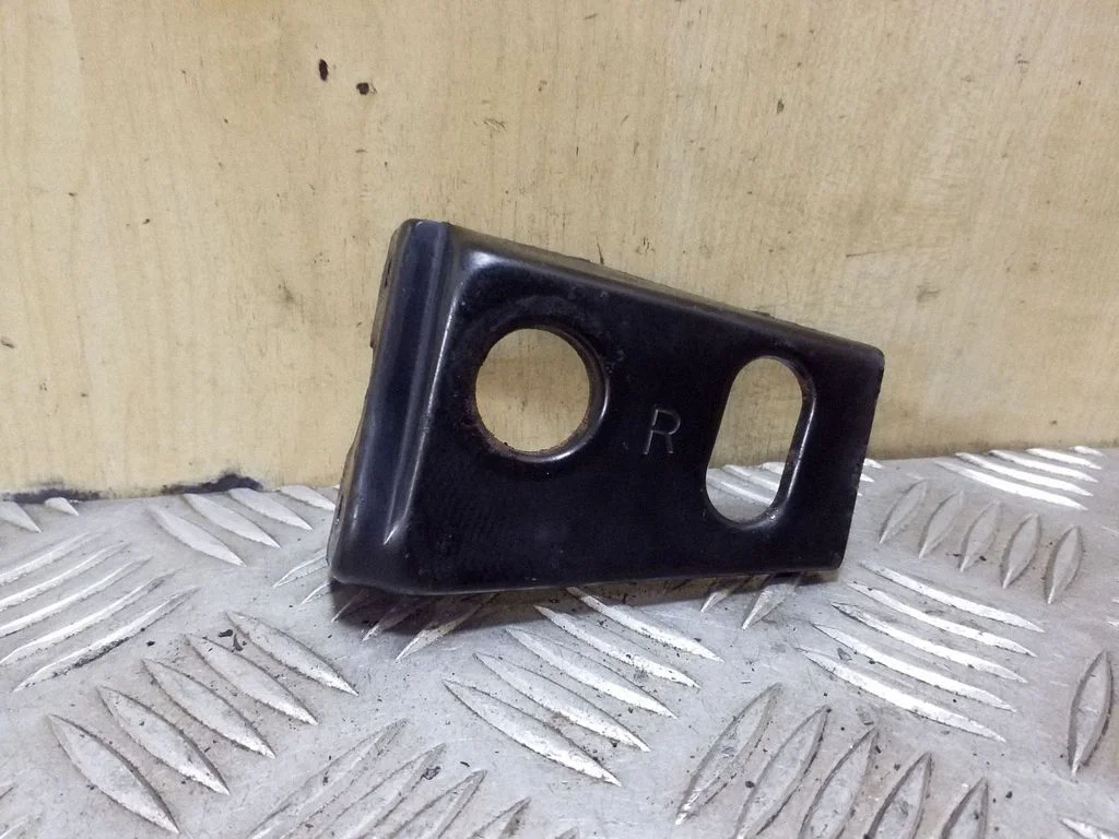 Kita variklio skyriaus detalė