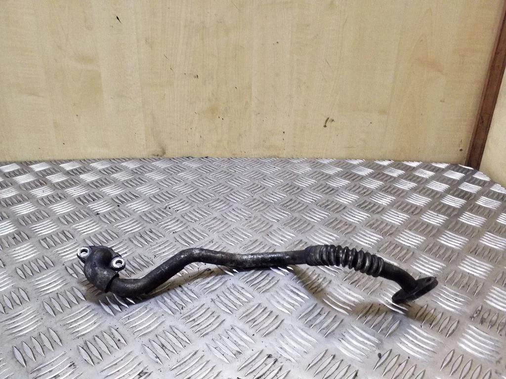 Kita variklio skyriaus detalė