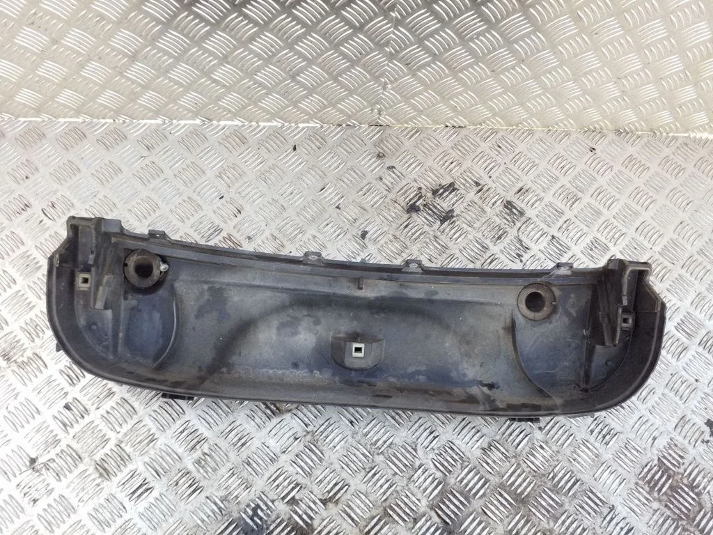 Cita motora nodalījuma detaļa 3450924