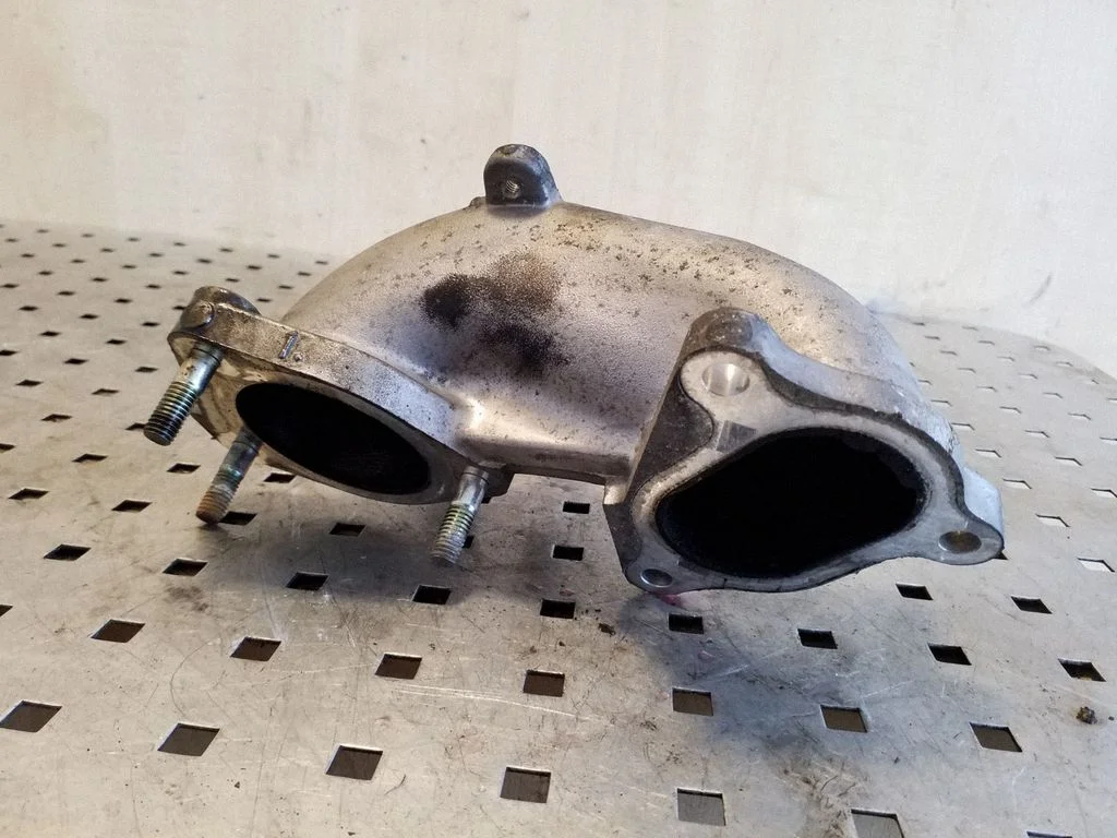 Other engine bay part