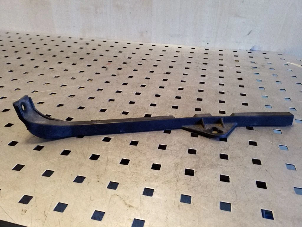 Kita variklio skyriaus detalė