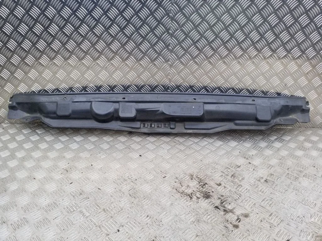 Kita variklio skyriaus detalė