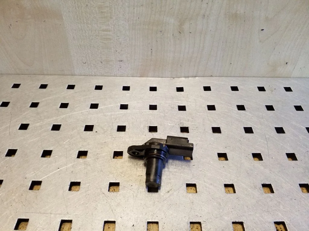 Kita variklio skyriaus detalė