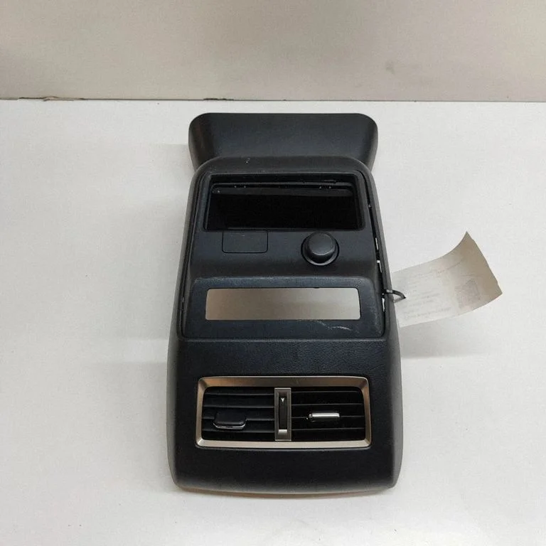 Other center console (tunnel) element – Lexus RX 450H (2016-)