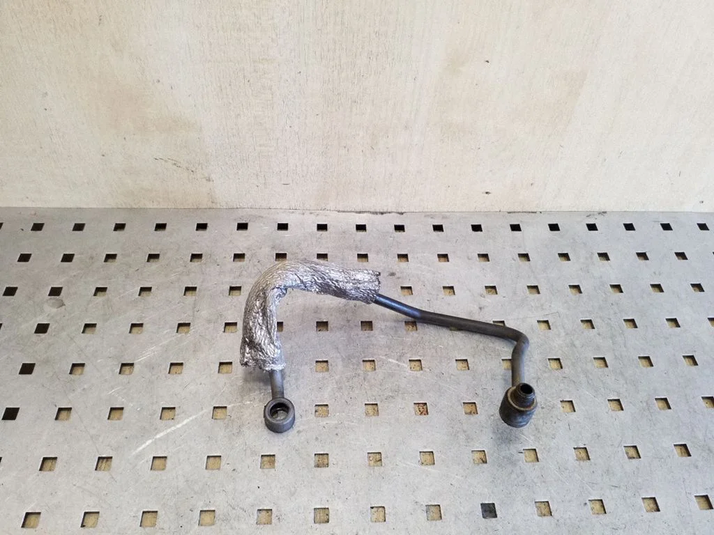 Kita variklio skyriaus detalė