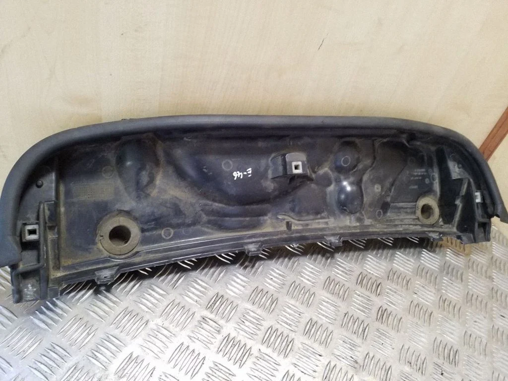 Other engine bay part – BMW 3 Series E46 (1998-2005)