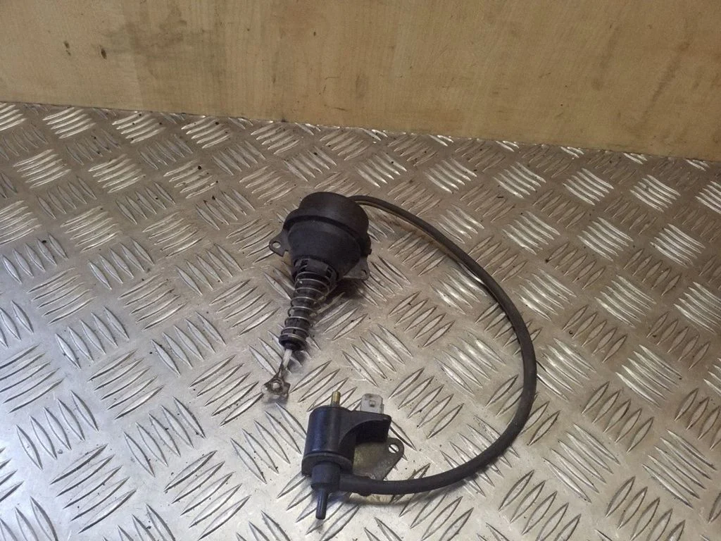 Muu mootoriruumi osa – Mercedes-Benz Sprinter W901 W902 W903 W904 (1995-2007)