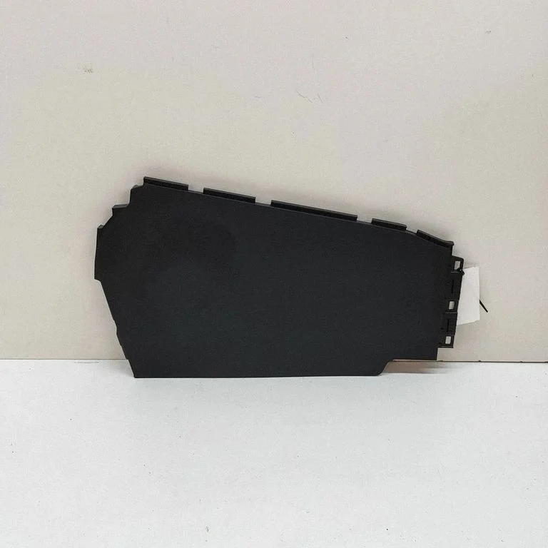 Kita centrinė konsolės (tunelio) detalė