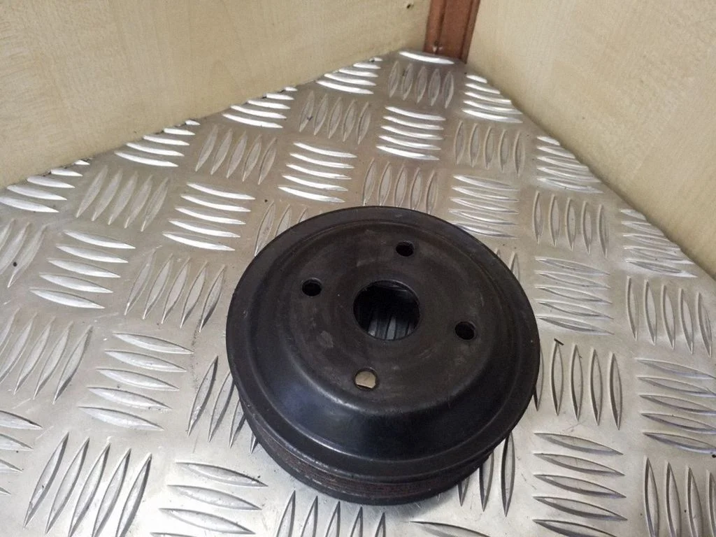 Kita variklio skyriaus detalė