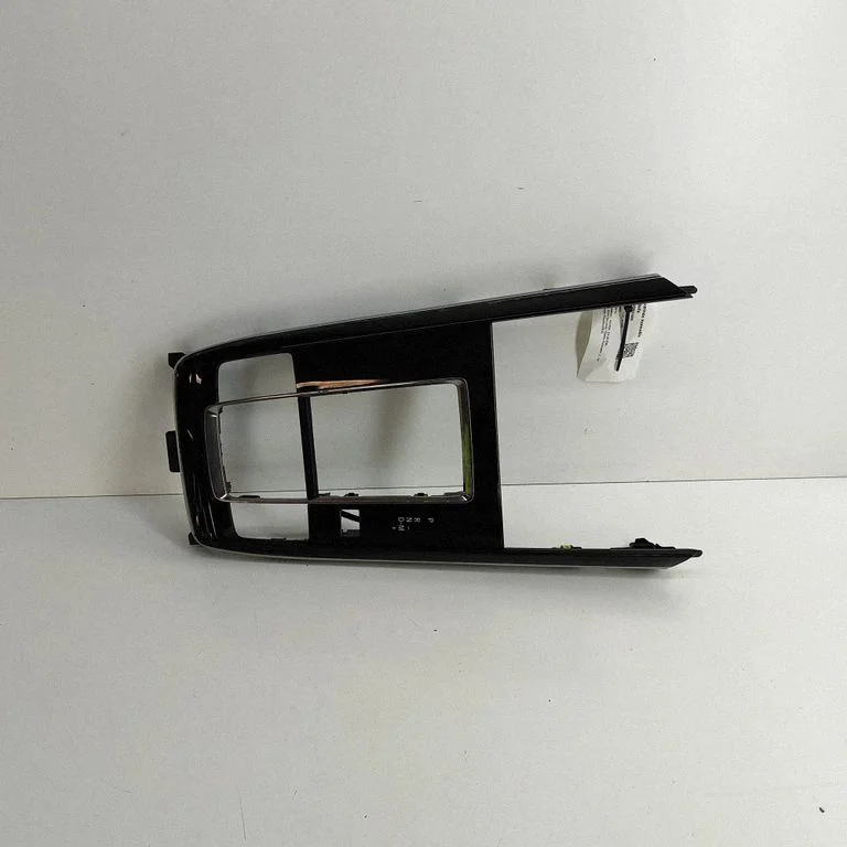 Cita centrālās konsoles (tuneļa) detaļa DFV264341