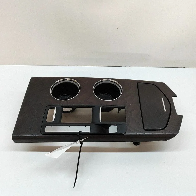 Cita centrālās konsoles (tuneļa) detaļa 670122372