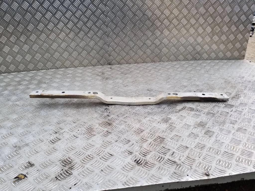 Other under body part A2536190100