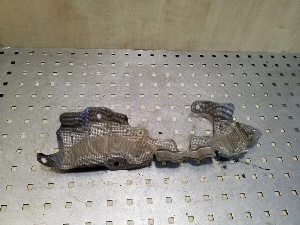 Kita variklio skyriaus detalė
