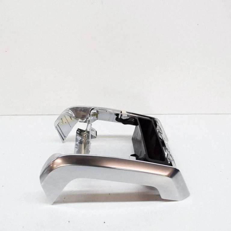 Cita centrālās konsoles (tuneļa) detaļa DK6267448A