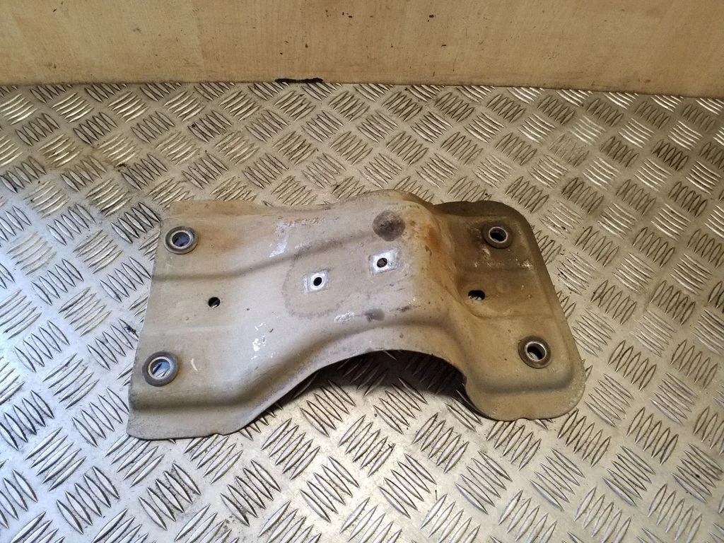 Other under body part – Ford Kuga I (2008-2012)