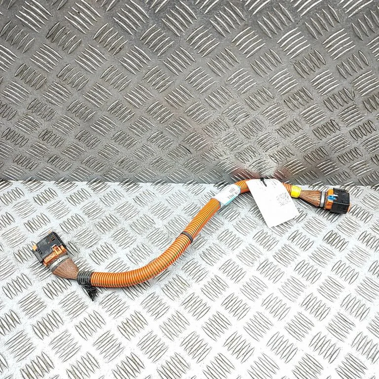 Kiti laidai/ instaliacija