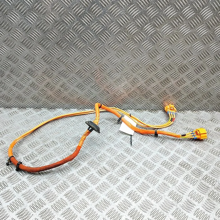 Kiti laidai/ instaliacija