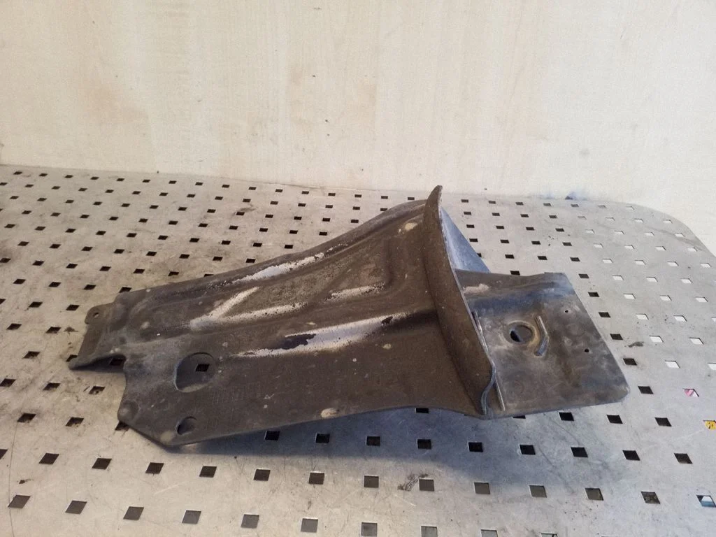 Other under body part – BMW X1 E84 (2009-2015)