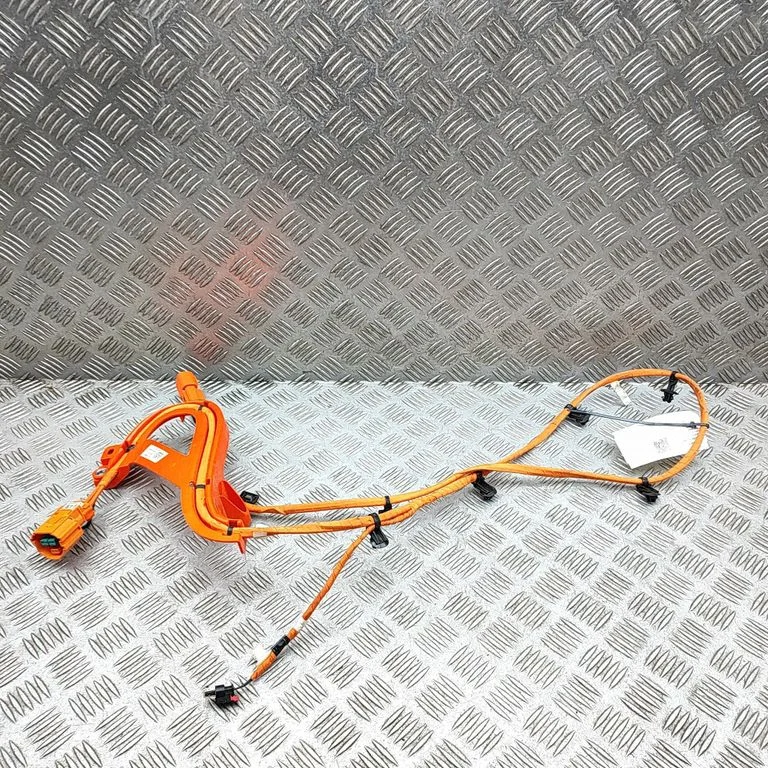 Kiti laidai/ instaliacija
