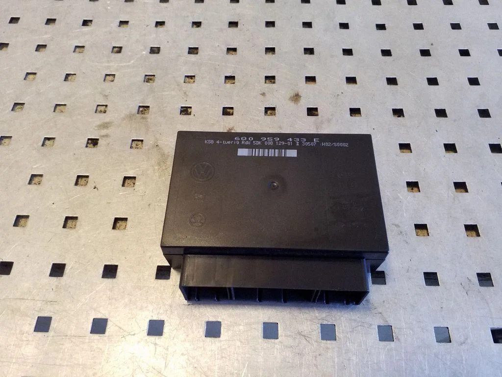 Comfort/convenience module – Volkswagen Polo IV 9N3 (2005-2009)