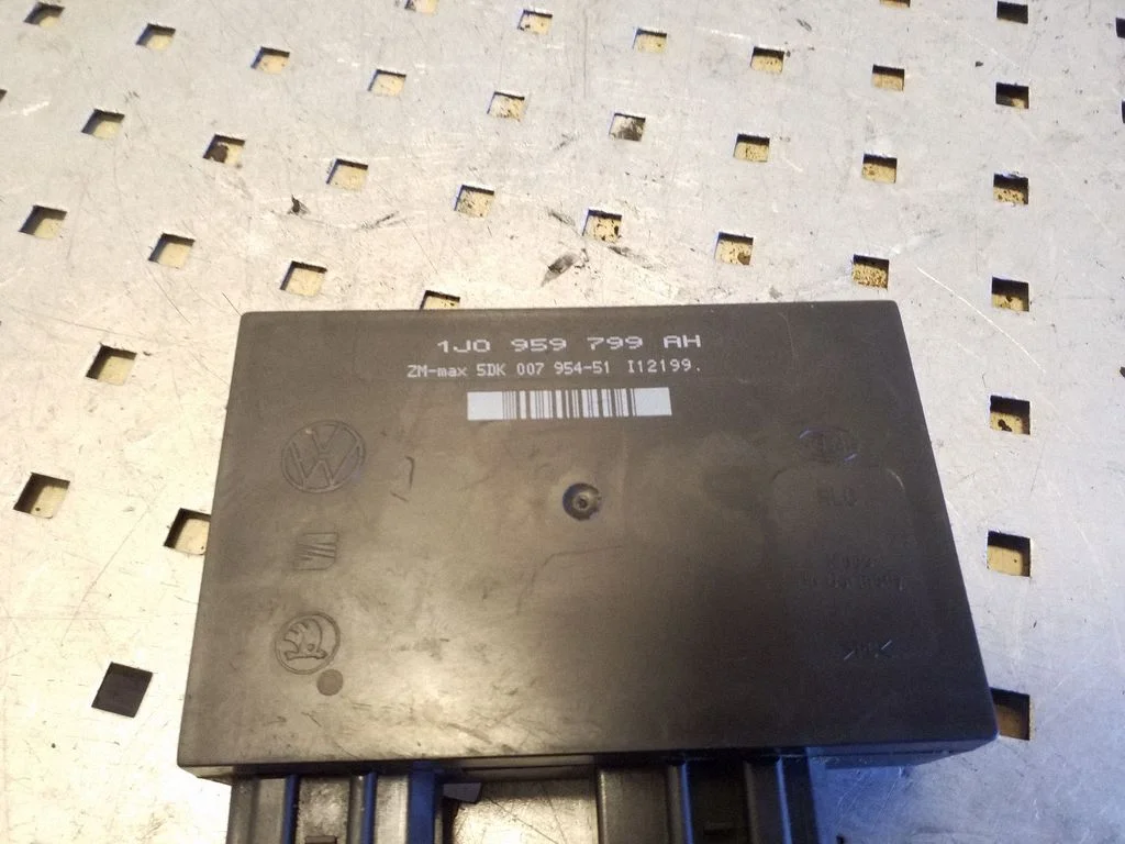 Mugavusmoodul 1J0959799AH