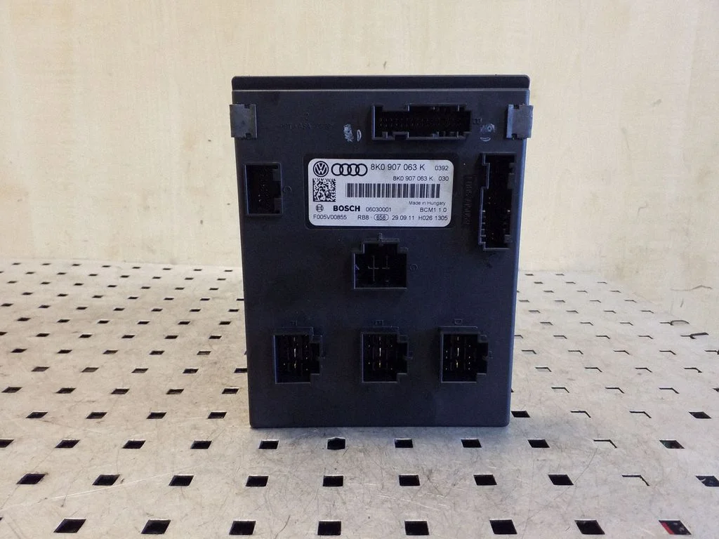Comfort/convenience module 8K0907063K
