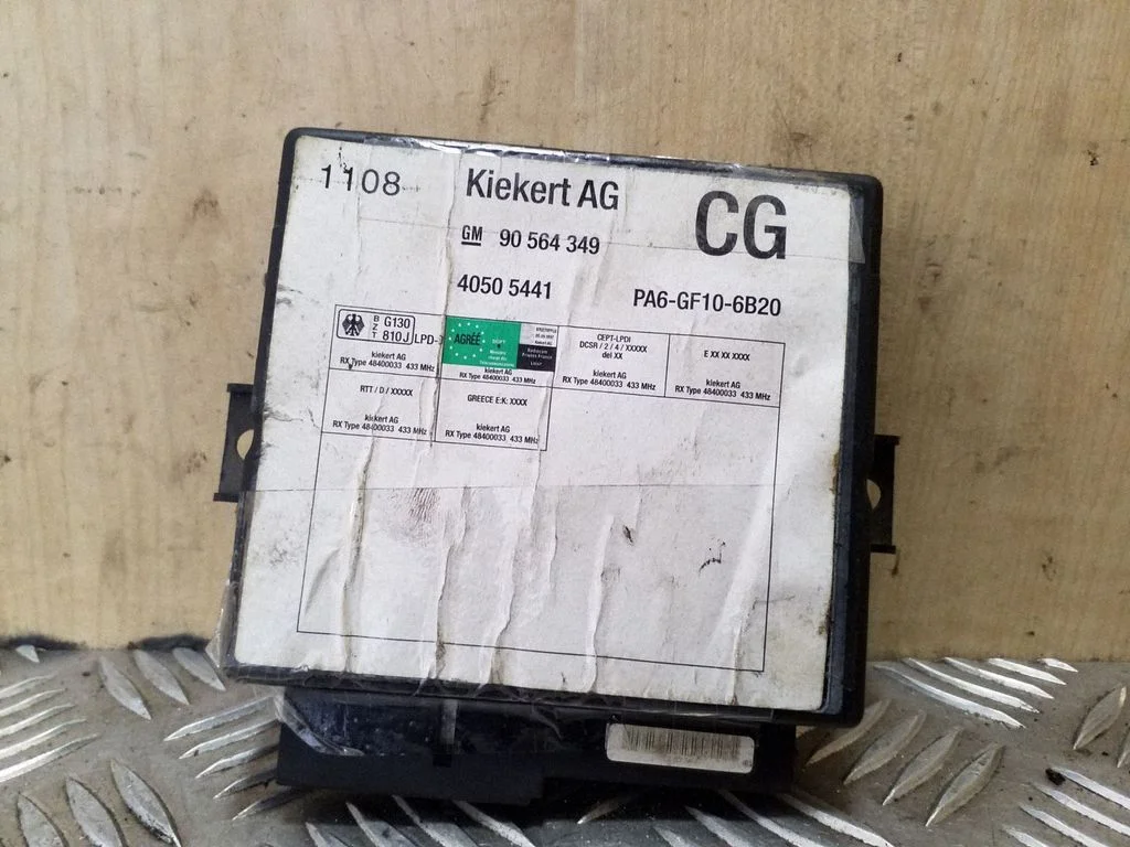 Comfort/convenience module 90564349CG