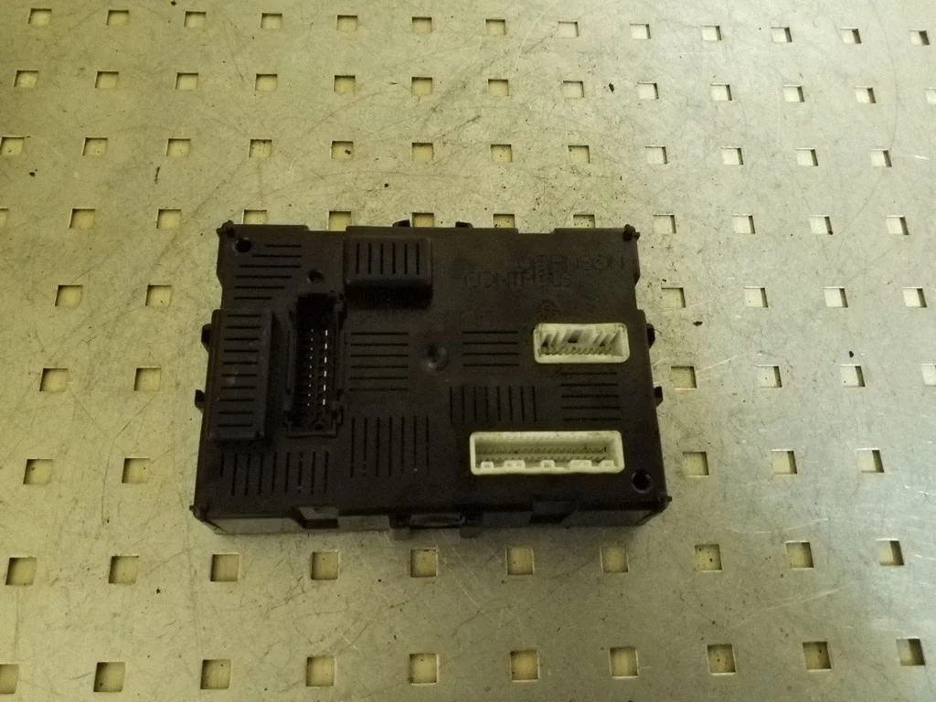 Mugavusmoodul 284B29U00A – Nissan Note (E11) (2006-2014)
