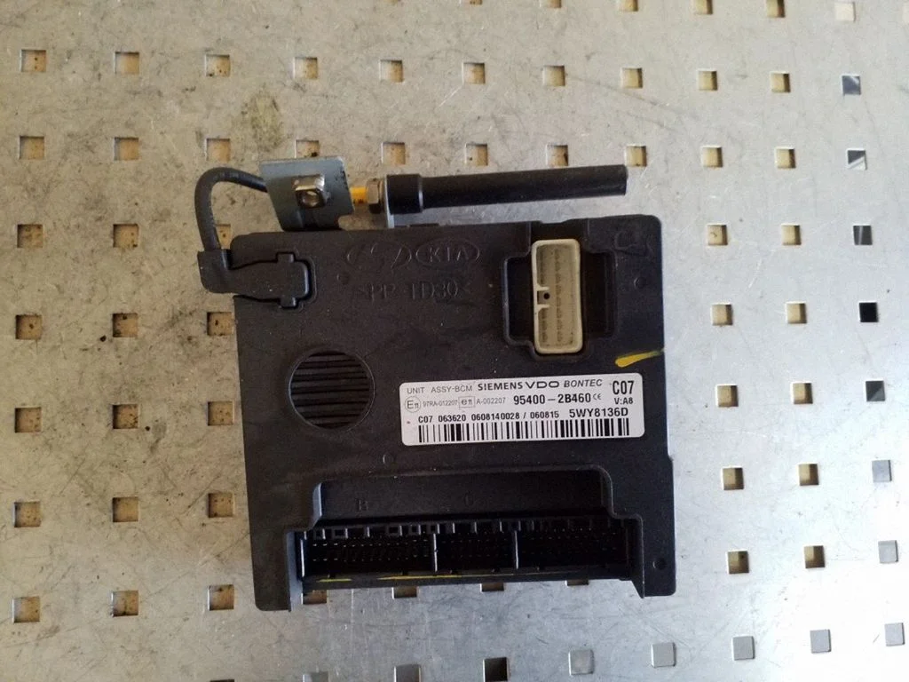 Comfort/convenience module 954002B460