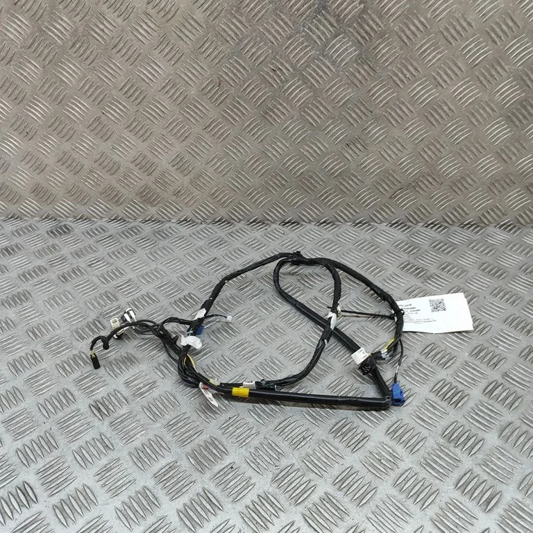 Muud juhtmed / juhtmestik – Tesla Model S (2012-)