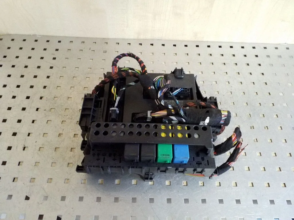 Comfort/convenience module A1695454332