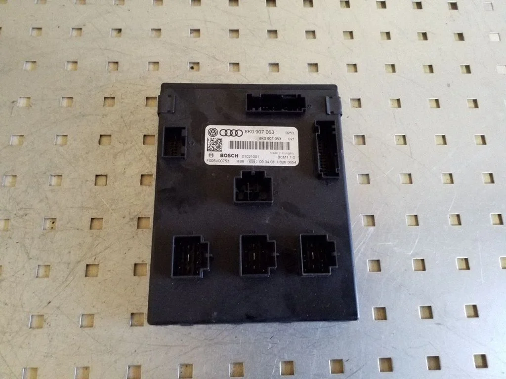 Mugavusmoodul 8K0907063
