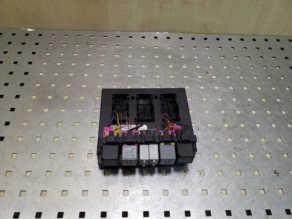 Comfort/convenience module 1K0937086A