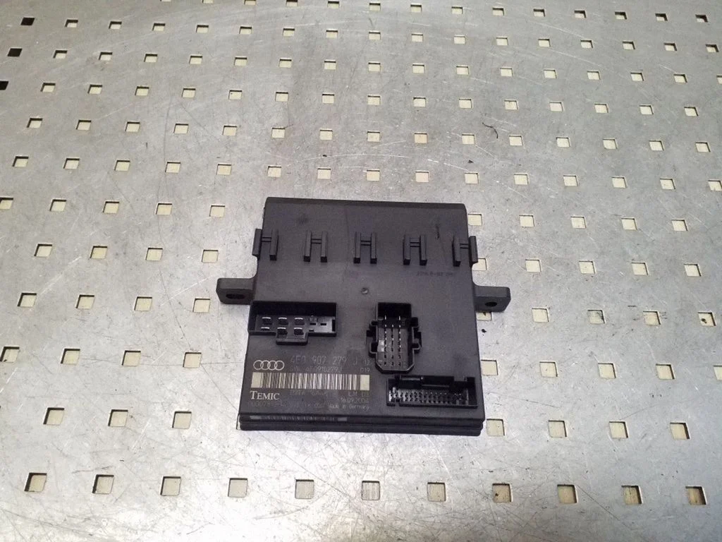 Comfort/convenience module – Audi A8 S8 D3 4E (2002-2009)