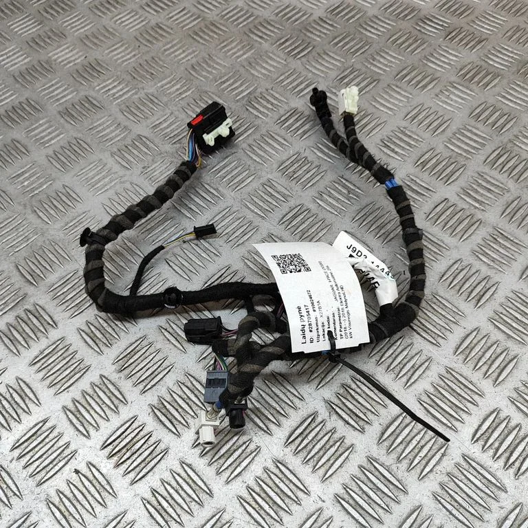 Citi vadi/instalācija J9D3144452EC