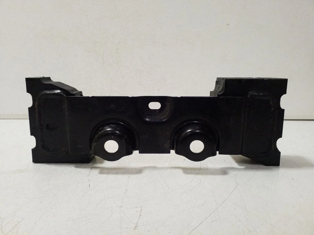 Rear differential/diff mount bracket