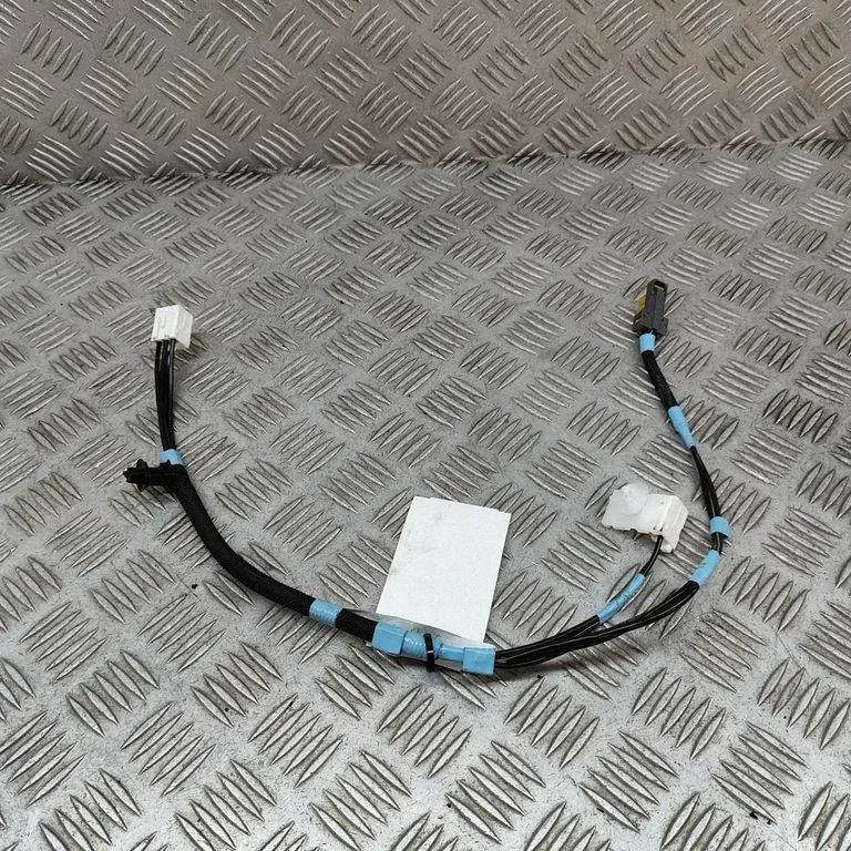 Muud juhtmed / juhtmestik 861014D830