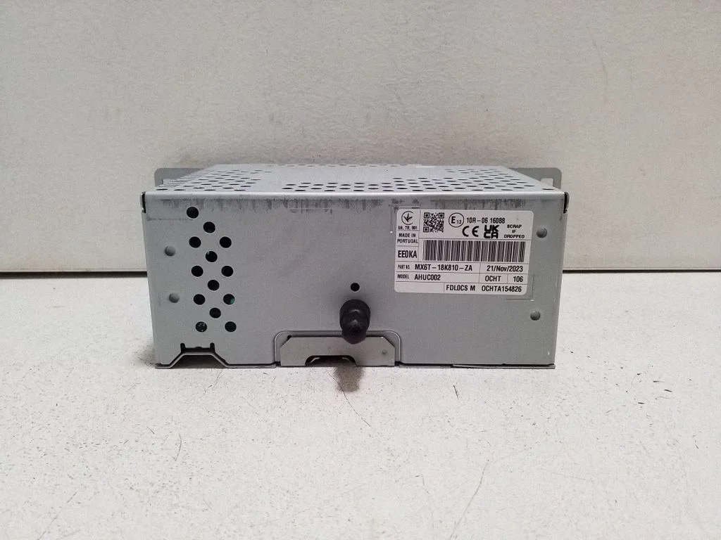 Raadio / CD/DVD-mängija / navigatsioon MX6T18K810ZA