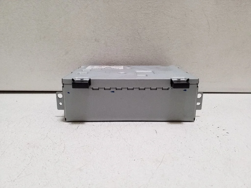 Radio, odtwarzacz CD/DVD, nawigacja HX6318K812CB