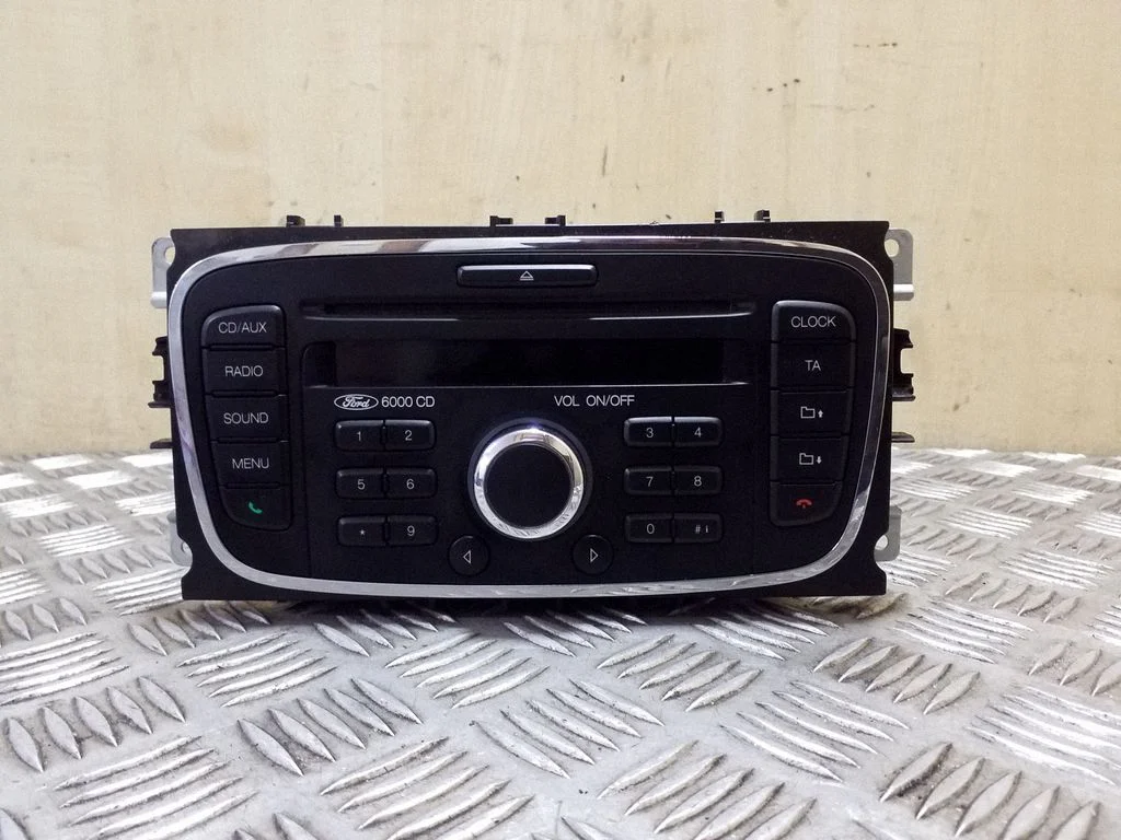 Radio/CD/DVD atskaņotājs/navigācija BS7T18C815AG