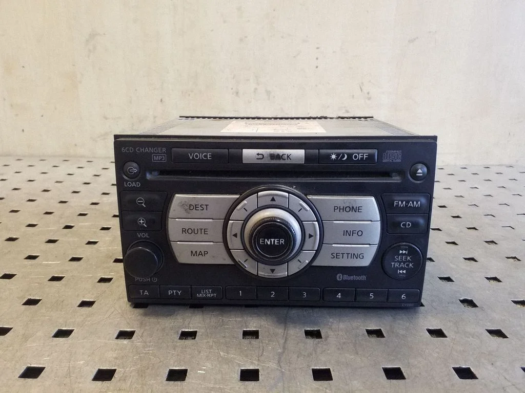 Radio/CD/DVD/GPS head unit 28185JG41A