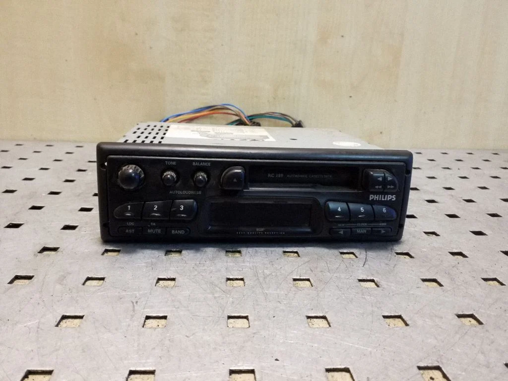 Radio/CD/DVD atskaņotājs/navigācija 79RC18980