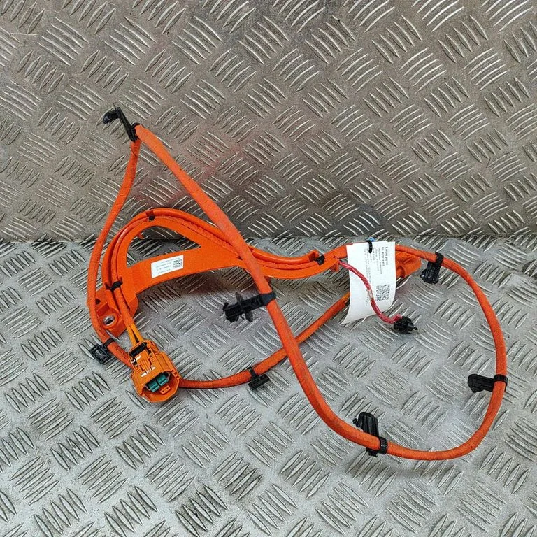 Muud juhtmed / juhtmestik – Tesla Model Y (2020-)